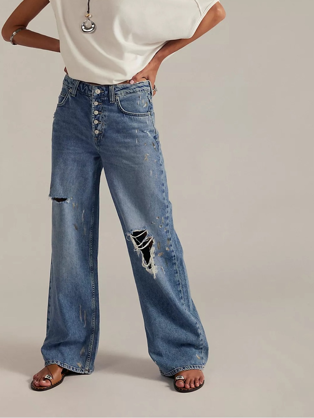 We The Free Nia Boyfriend Jeans in light blue
